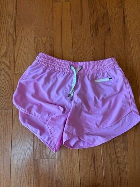 Vuori clementine short 4 in inseam